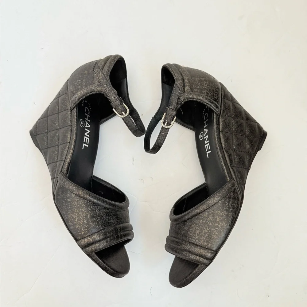 Chanel Black Gold Fantasy Lambskin Leather Quilted Wedge Sandals EU 39.5